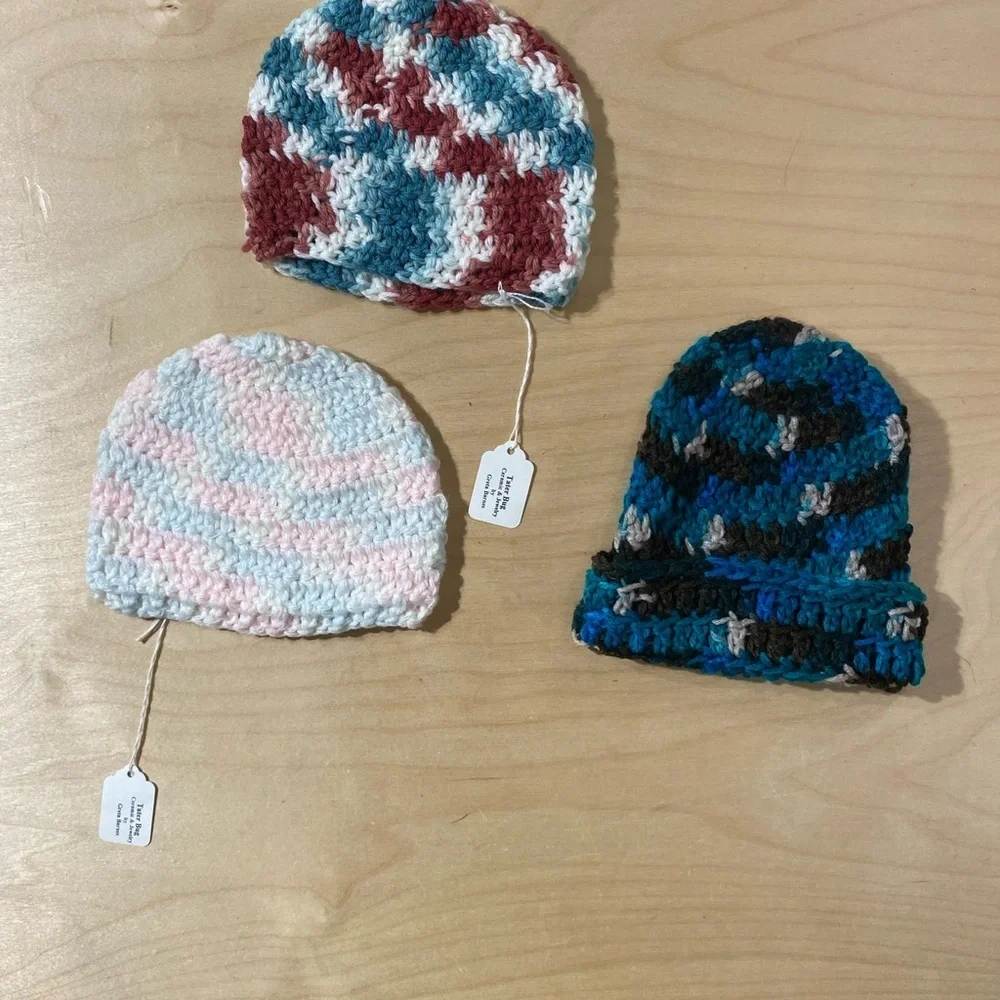 Handmade Multicolor Crochet Beanie Set for Kids (QG)